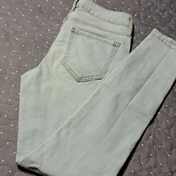 Old Navy Super Skinny jeans size 2 - Picture 1 of 5